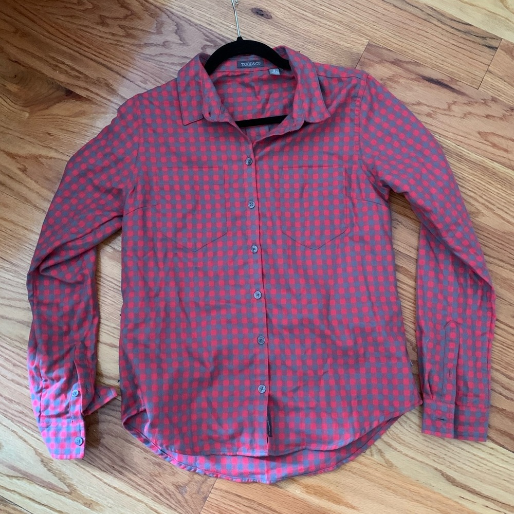 Toad&Co Checkered Button Down Shirt